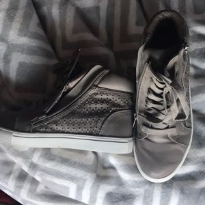 Steve Madden sneakers Size 8.5